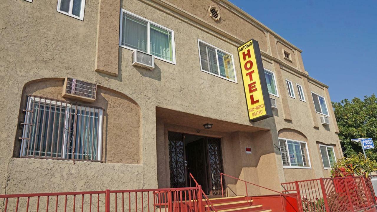 Antonio Hotel — Photos 1